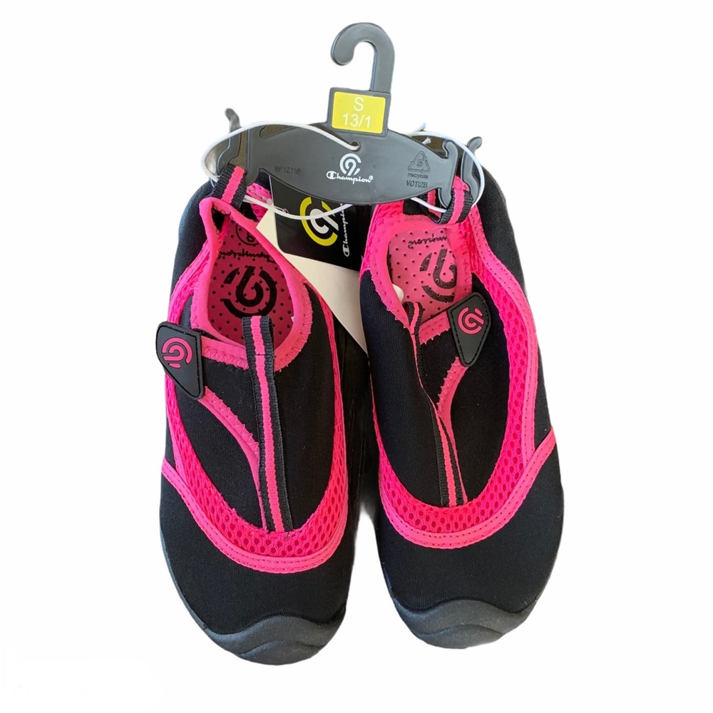 Girls CHAMPION 13/1 Water Shoes Black & Pink